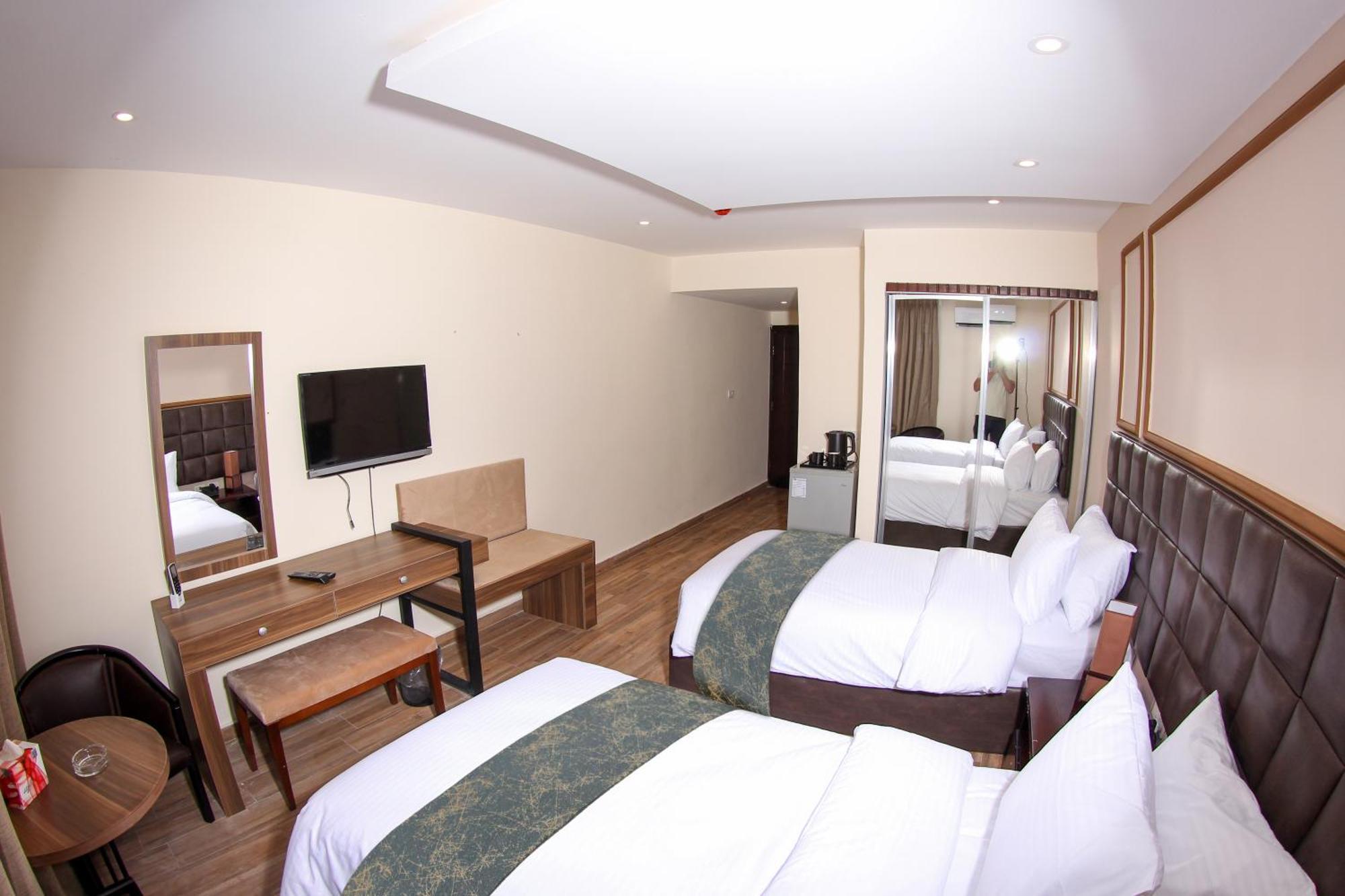 Post Hotel Amman Zewnętrze zdjęcie
